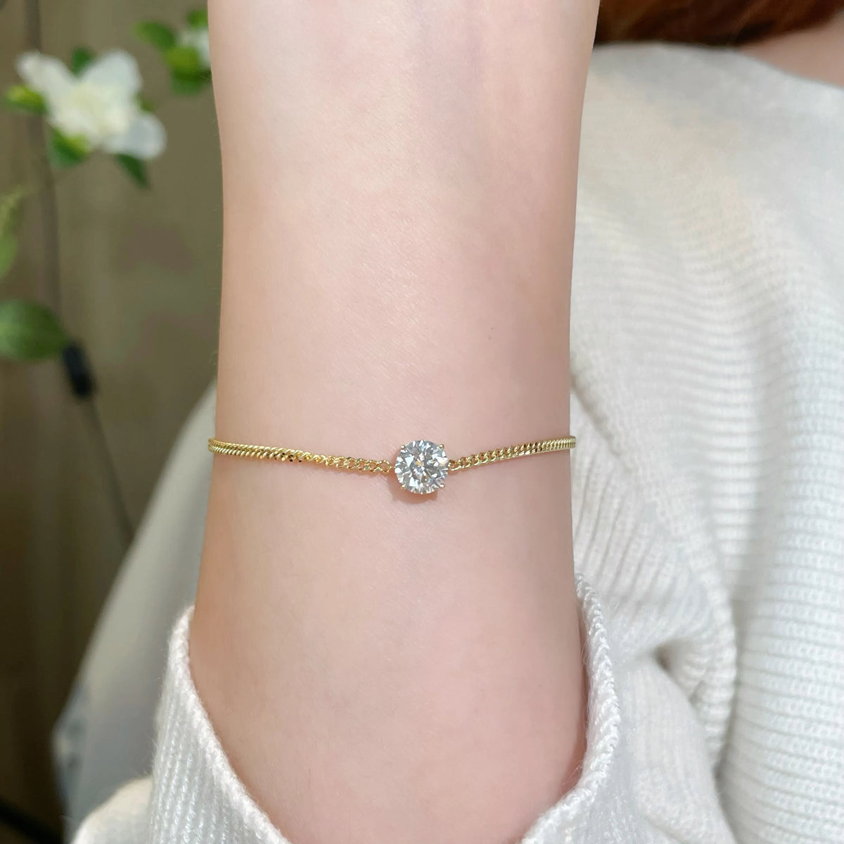1.01 ctw Minimalist Four-Prong Round-Cut Lab-Grown Diamond Bracelet in 18K Yellow Gold