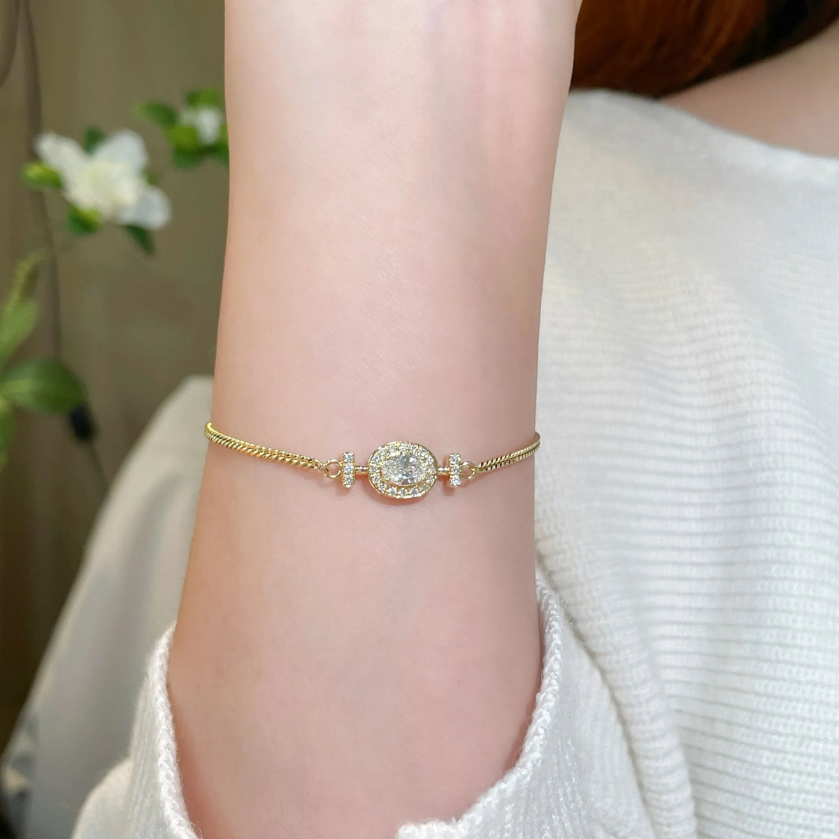 0.64 ctw Four-Prong Oval-Cut Lab-Grown Diamond Bracelet in 18K Yellow Gold