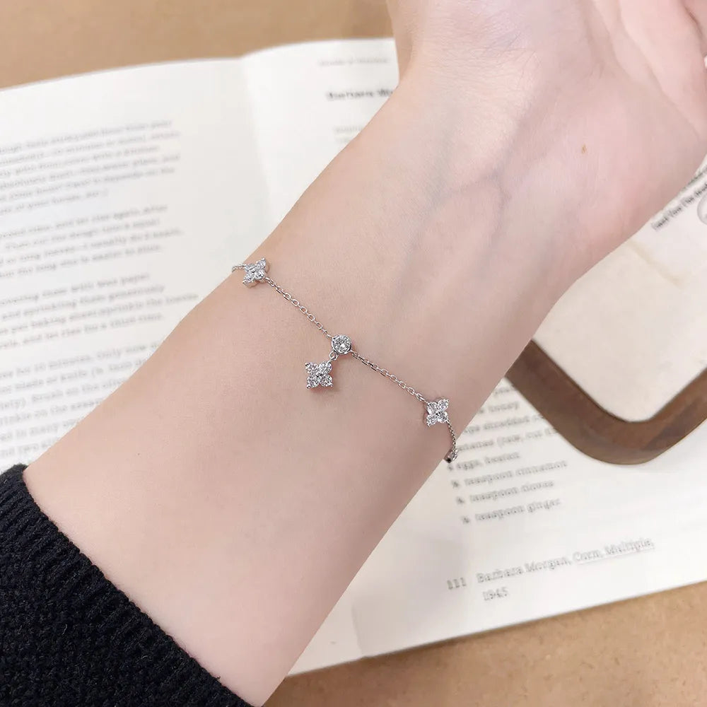 1.16 ctw Four-Leaf Clover Adjustable Round-Cut Lab-Grown Diamond Bracelet in 18K White Gold