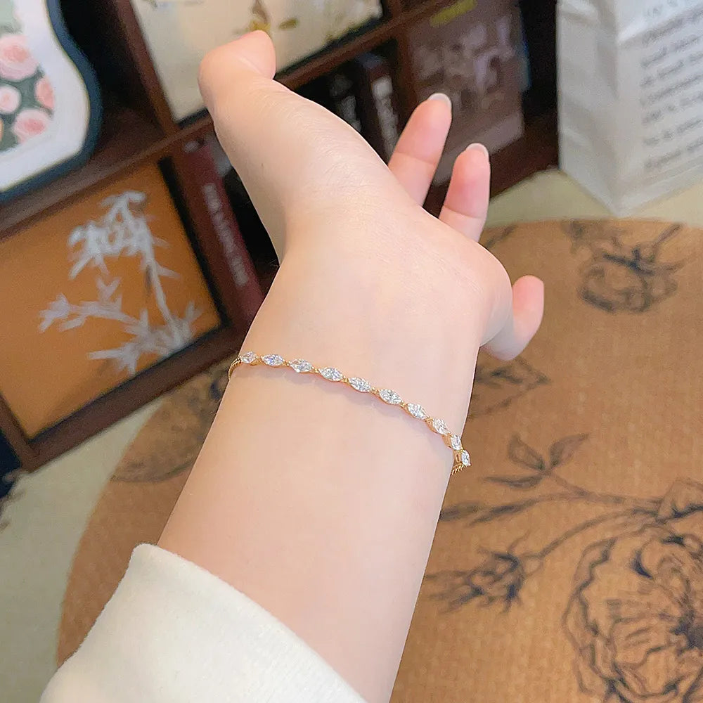 1.49 ctw Minimalist Marquise-Cut Lab-Grown Diamond Bracelet in 18K Yellow Gold