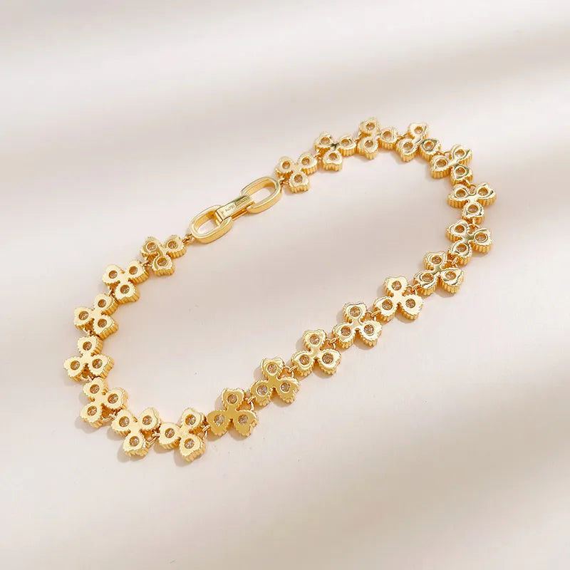 2.4 ctw Four-Leaf Clover Pavé Round-Cut Lab-Grown Diamond Bracelet in 18K Yellow Gold