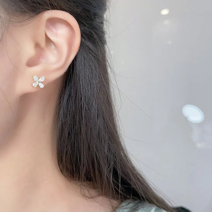 0.82 ctw Mixed-Cut Lab-Grown Diamond Earrings in 18K Yellow Gold