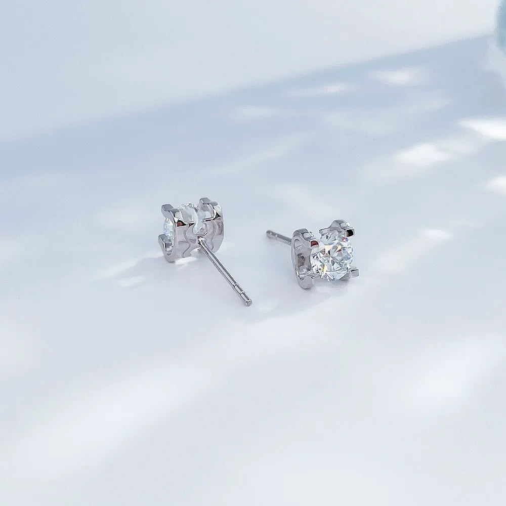 1.02 ctw Round-Cut Lab-Grown Diamond Earrings in PT950 Platinum