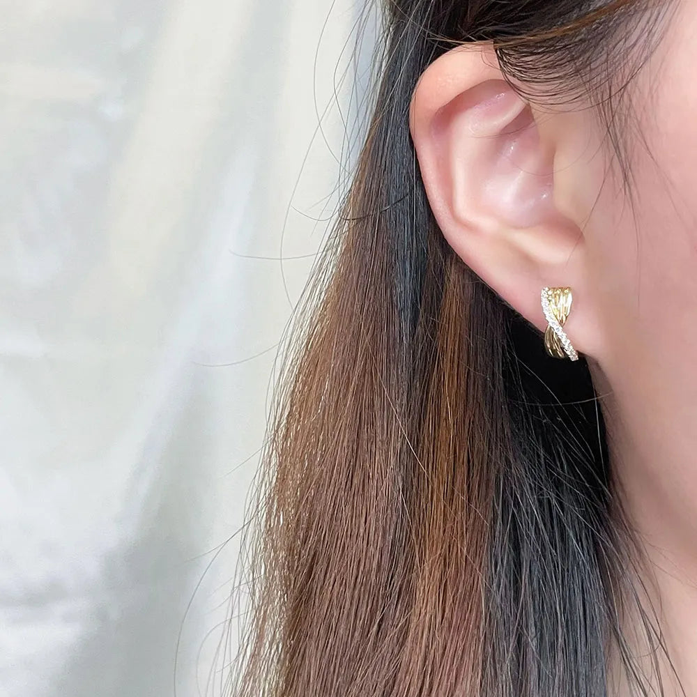 0.22 ctw Round-Cut Lab-Grown Diamond Earrings in 18K Yellow Gold