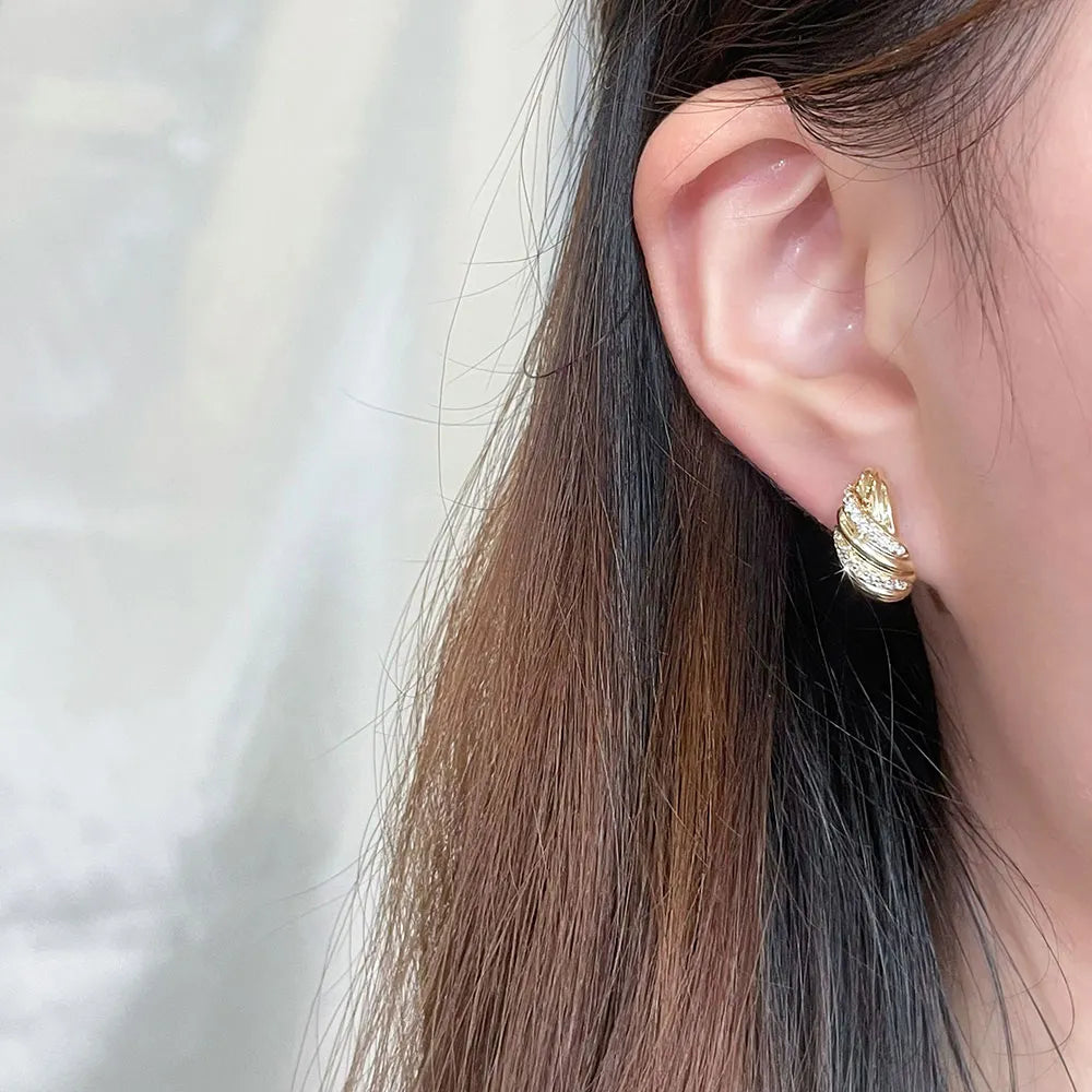 0.3 ctw Round-Cut Lab-Grown Diamond Earrings in 18K Yellow Gold