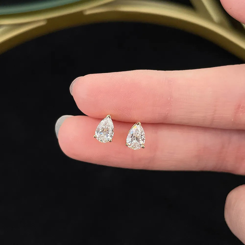 1.02 ctw Minimalist Three-Prong Pear-Cut Lab-Grown Diamond Drop Earrings in 18K Yellow Gold