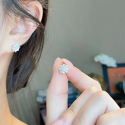 0.62 ctw Floral Mixed-Cut Lab-Grown Diamond Stud Earrings in PT950 Platinum