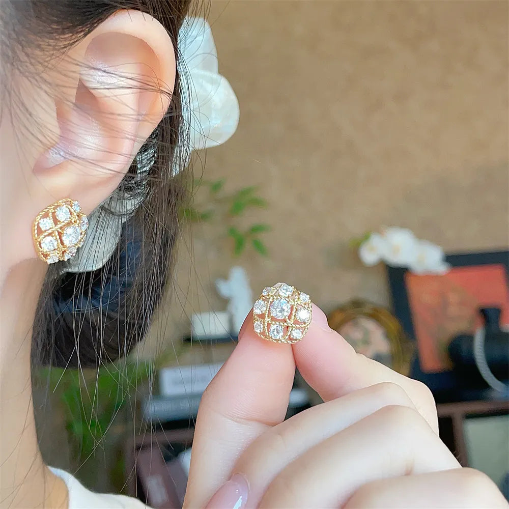 0.62 ctw Vintage Round-Cut Lab-Grown Diamond Stud Earrings in 18K Yellow Gold