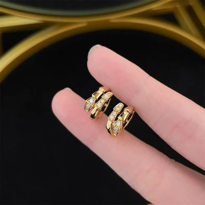 0.17 ctw Round-Cut Lab-Grown Diamond Ear Cuff in 18K Yellow Gold