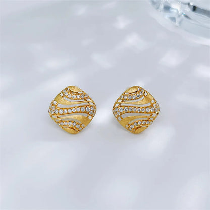 0.32 ctw Round-Cut Lab-Grown Diamond Earrings in 18K Yellow Gold