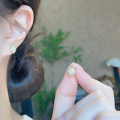0.4 ctw Celestial Cluster Round-Cut Lab-Grown Diamond Stud Earrings in 18K Yellow Gold