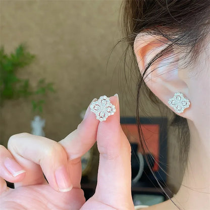 1.13 ctw Four-Leaf Clover Round-Cut Lab-Grown Diamond Earrings in 925 Sterling Silver