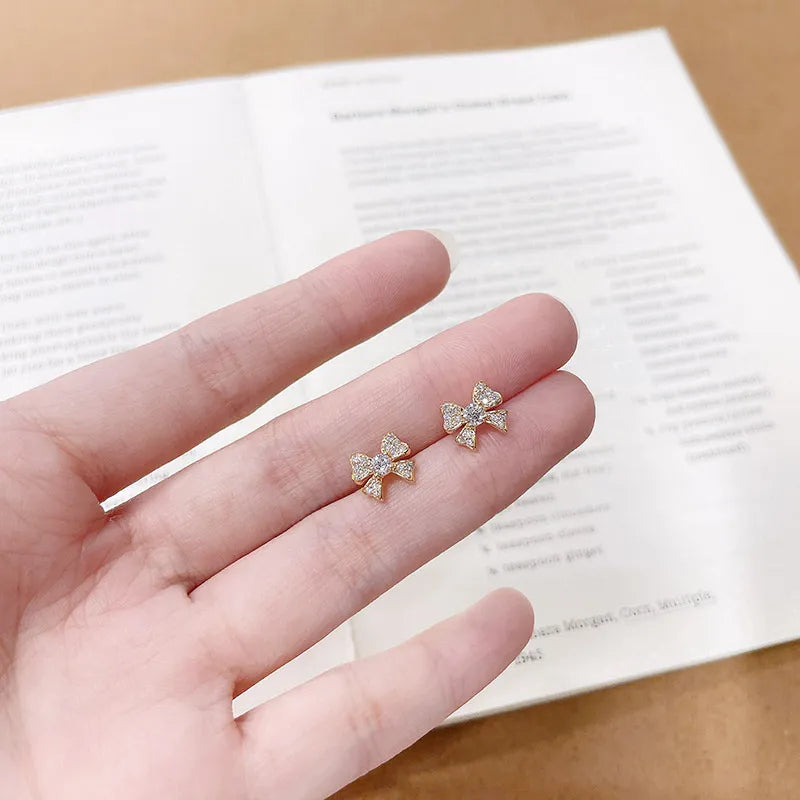 0.23 ctw Bow Pavé Round-Cut Lab-Grown Diamond Stud Earrings in 18K Yellow Gold
