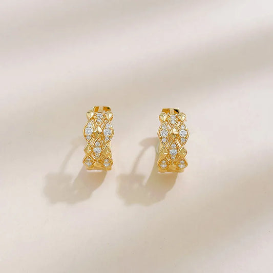 0.17 ctw Cross Round-Cut Lab-Grown Diamond Ear Cuff in 18K Yellow Gold