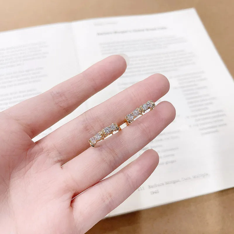 0.82 ctw Cross Round-Cut Lab-Grown Diamond Ear Cuff in 18K Yellow Gold