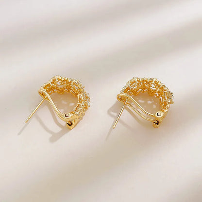 2.36 ctw Floral Cluster Round-Cut Lab-Grown Diamond Ear Cuff in 18K Yellow Gold