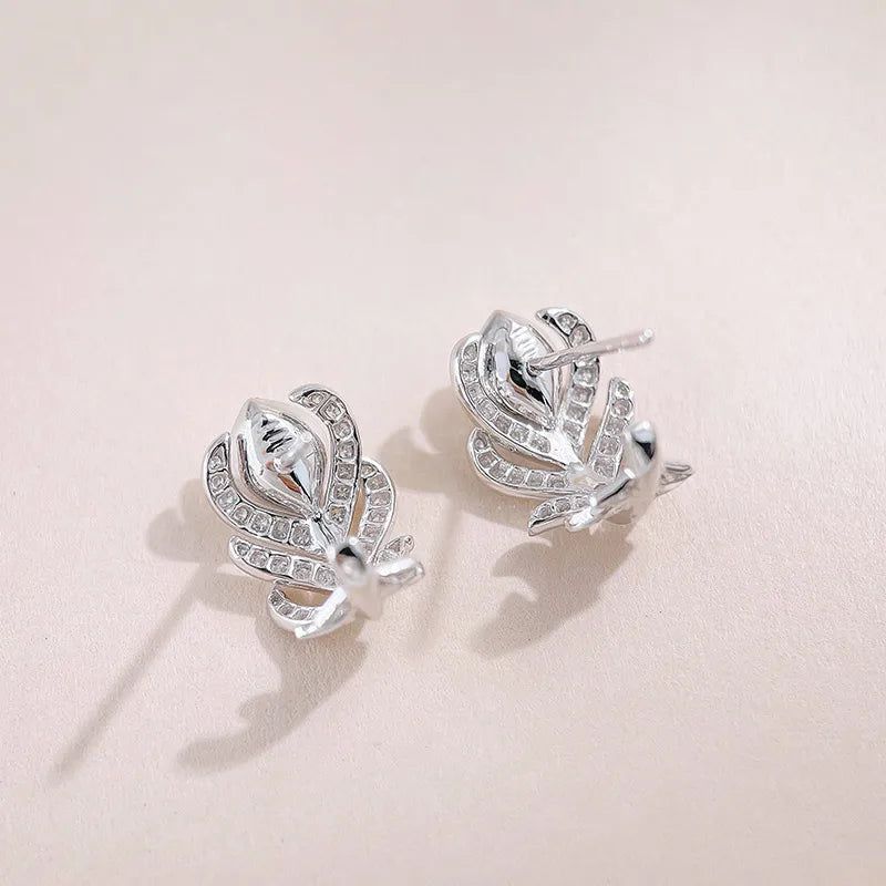 0.27 ctw Statement Round-Cut Lab-Grown Diamond Stud Earrings in 18K White Gold