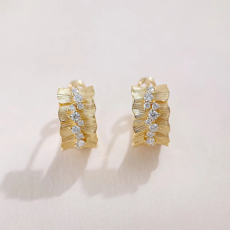 0.34 ctw Minimalist Round-Cut Lab-Grown Diamond Ear Cuff in 18K Yellow Gold