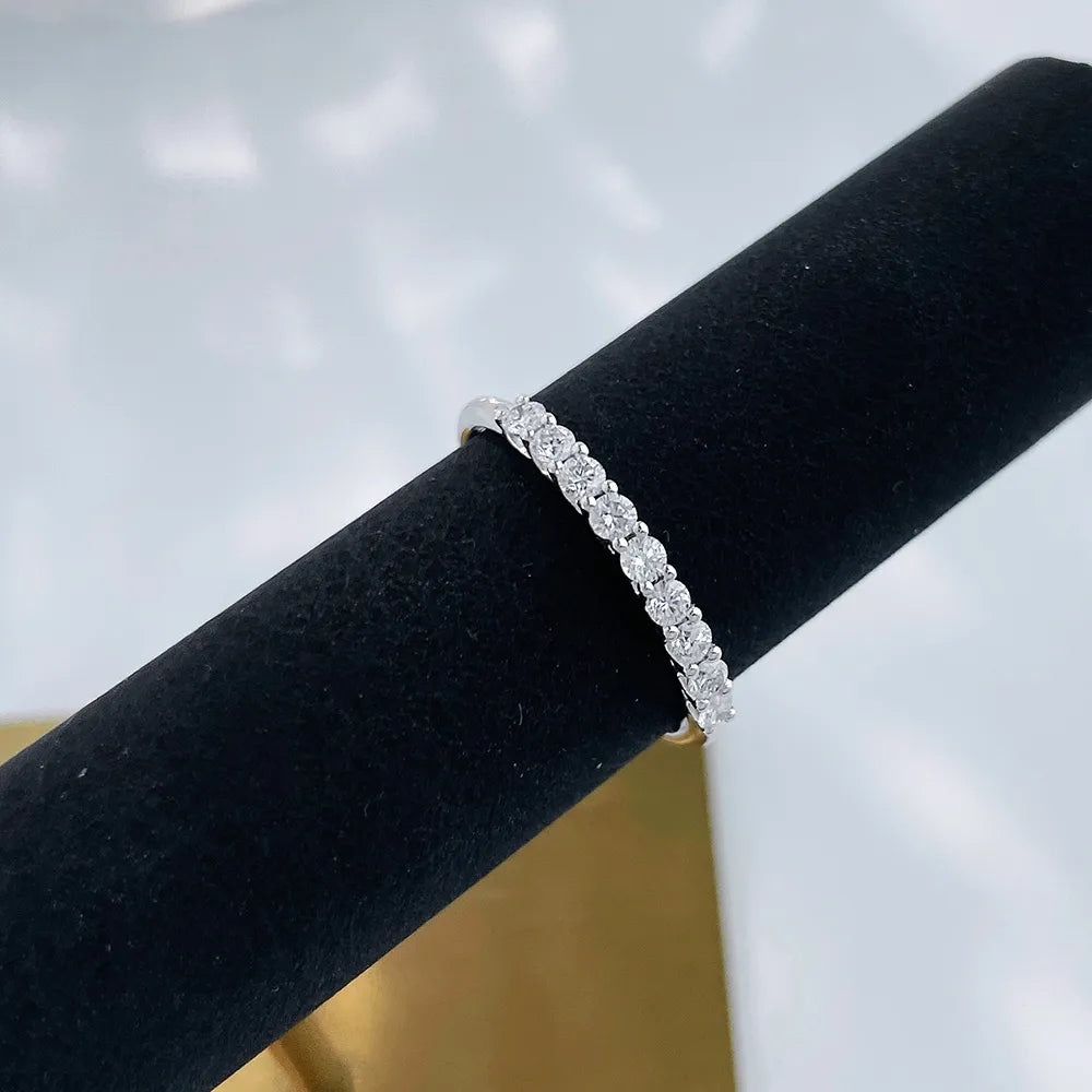 0.29 ctw Statement Round-Cut Lab-Grown Diamond Band in 18K White Gold – APYFR0003-W