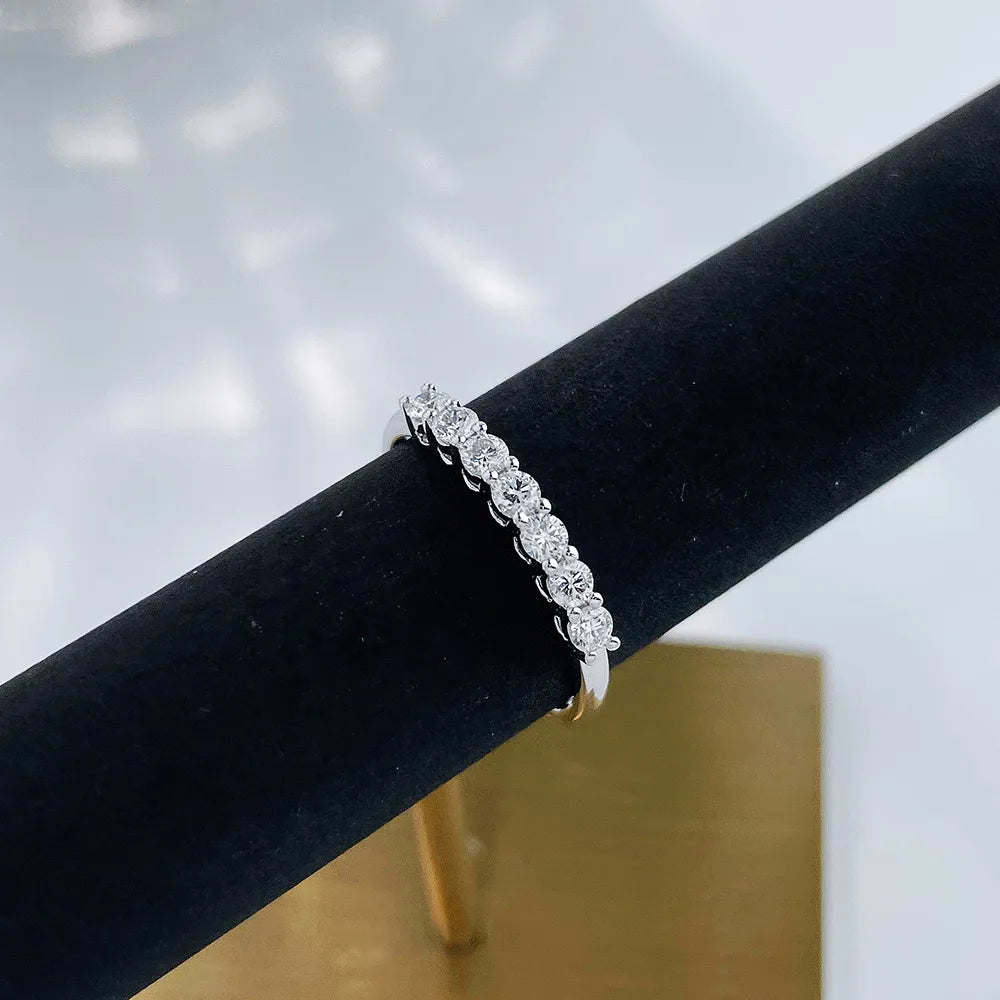 0.35 ctw Statement Round-Cut Lab-Grown Diamond Band in 18K White Gold – APYFR0004-W