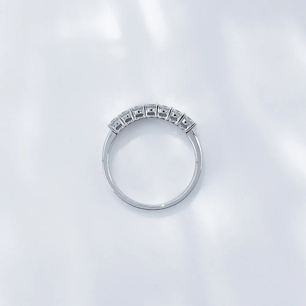 0.35 ctw Statement Round-Cut Lab-Grown Diamond Band in 18K White Gold – APYFR0004-W