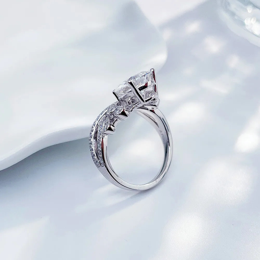 2.12 ct Crown Three-Prong Oval-Cut Lab-Grown Diamond Ring in PT950 Platinum