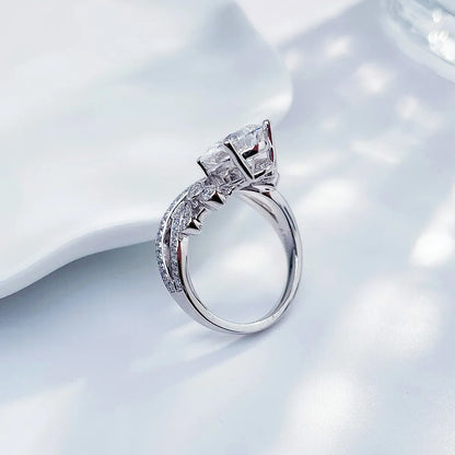 2.12 ct Crown Three-Prong Oval-Cut Lab-Grown Diamond Ring in PT950 Platinum