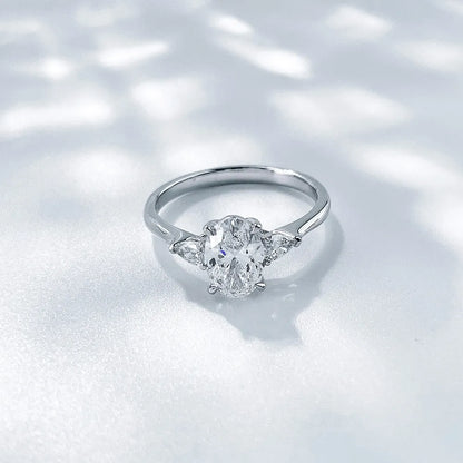 1.04 ct Oval-Cut Lab-Grown Diamond Three-Stone Ring in 18K White Gold – APYFR0008-W