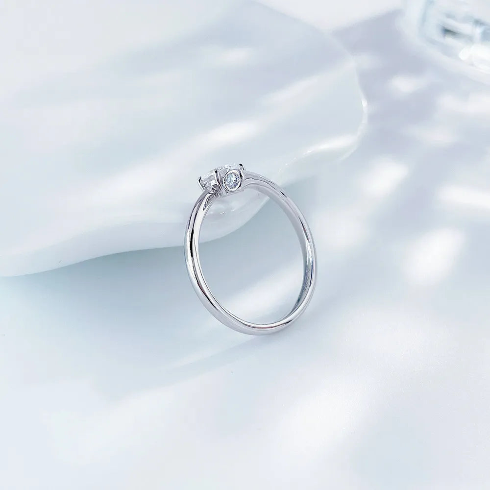 0.56 ct Minimalist Pear-Cut Lab-Grown Diamond Ring in PT950 Platinum