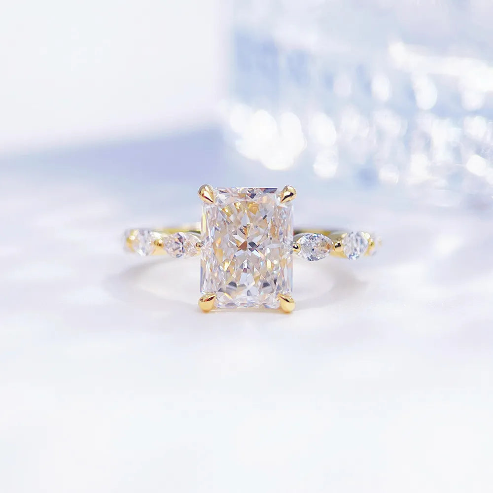 3.08 ct Four-Prong Radiant-Cut Lab-Grown Diamond Ring in 18K Yellow Gold – APYFR00213-Y