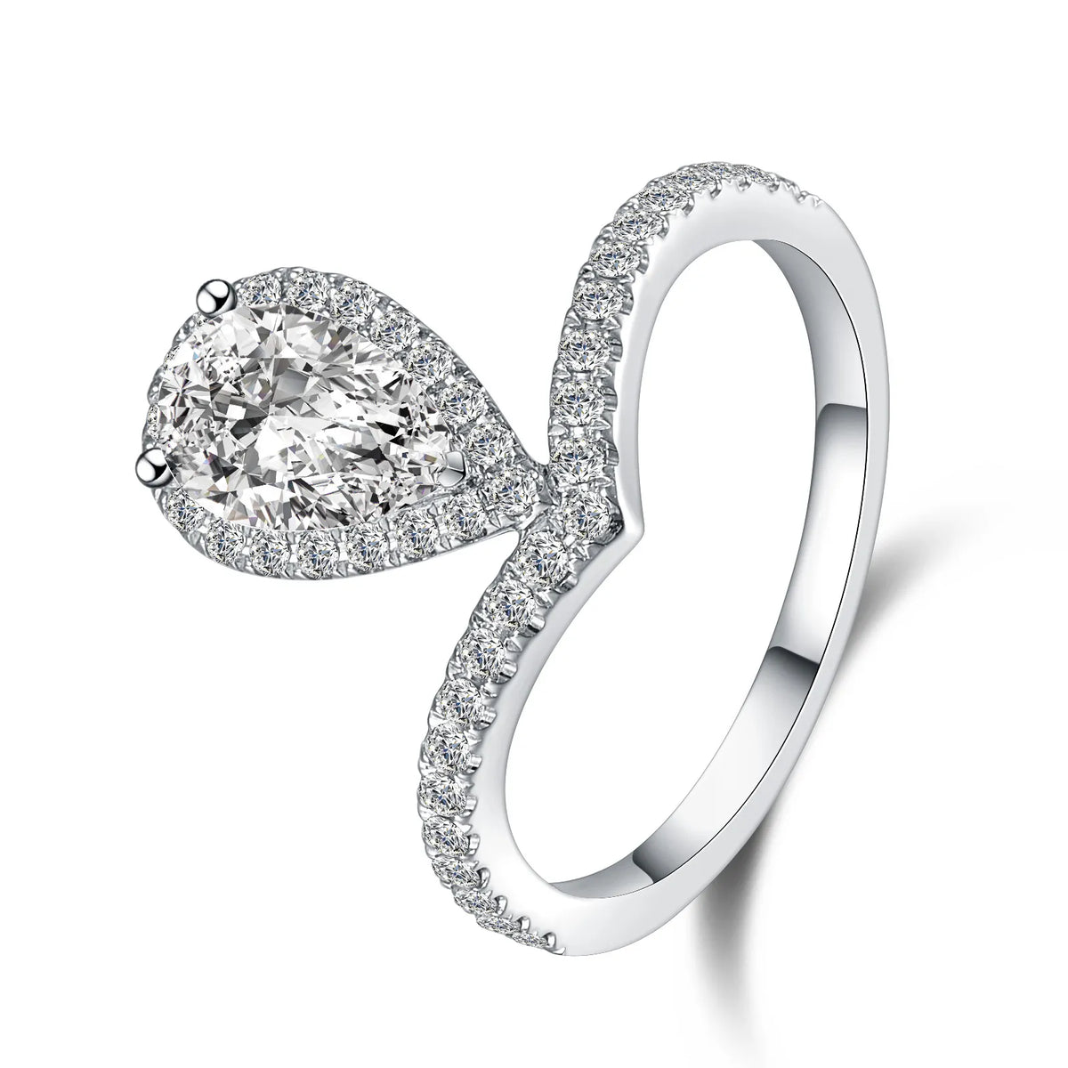 1.1 ct Classic Pear-Cut Lab-Grown Diamond Ring in PT950 Platinum