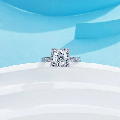 1.55 ct Statement Four-Prong Princess-Cut Lab-Grown Diamond Ring in PT950 Platinum