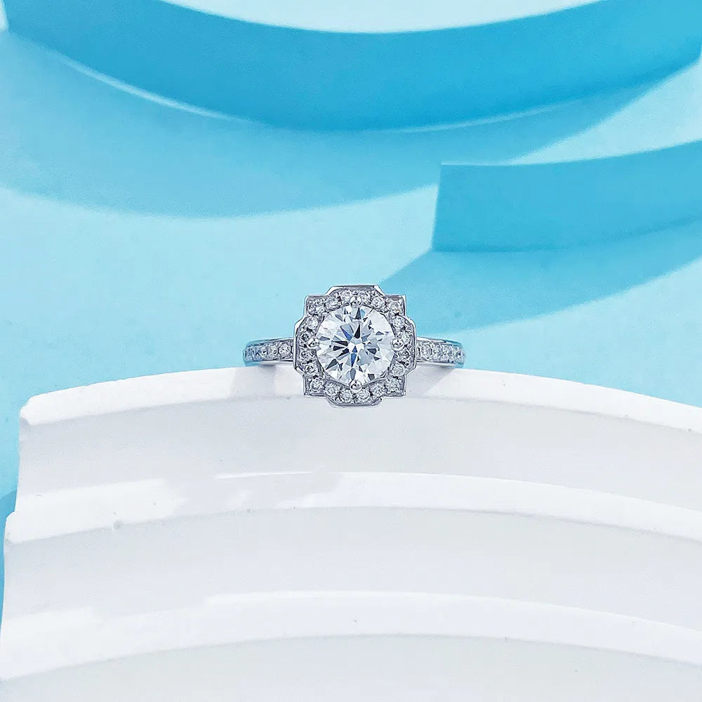 1.05 ct Four-Prong Round-Cut Lab-Grown Diamond Ring in PT950 Platinum – APYFR0025-PT