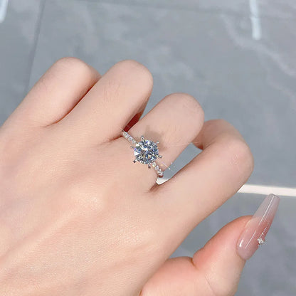 1.57 ct Six-Prong Round-Cut Lab-Grown Diamond Ring in PT950 Platinum