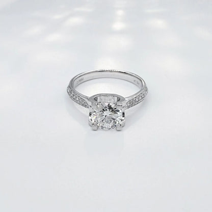 1.03 ct Minimalist Four-Prong Round-Cut Lab-Grown Diamond Ring in PT950 Platinum