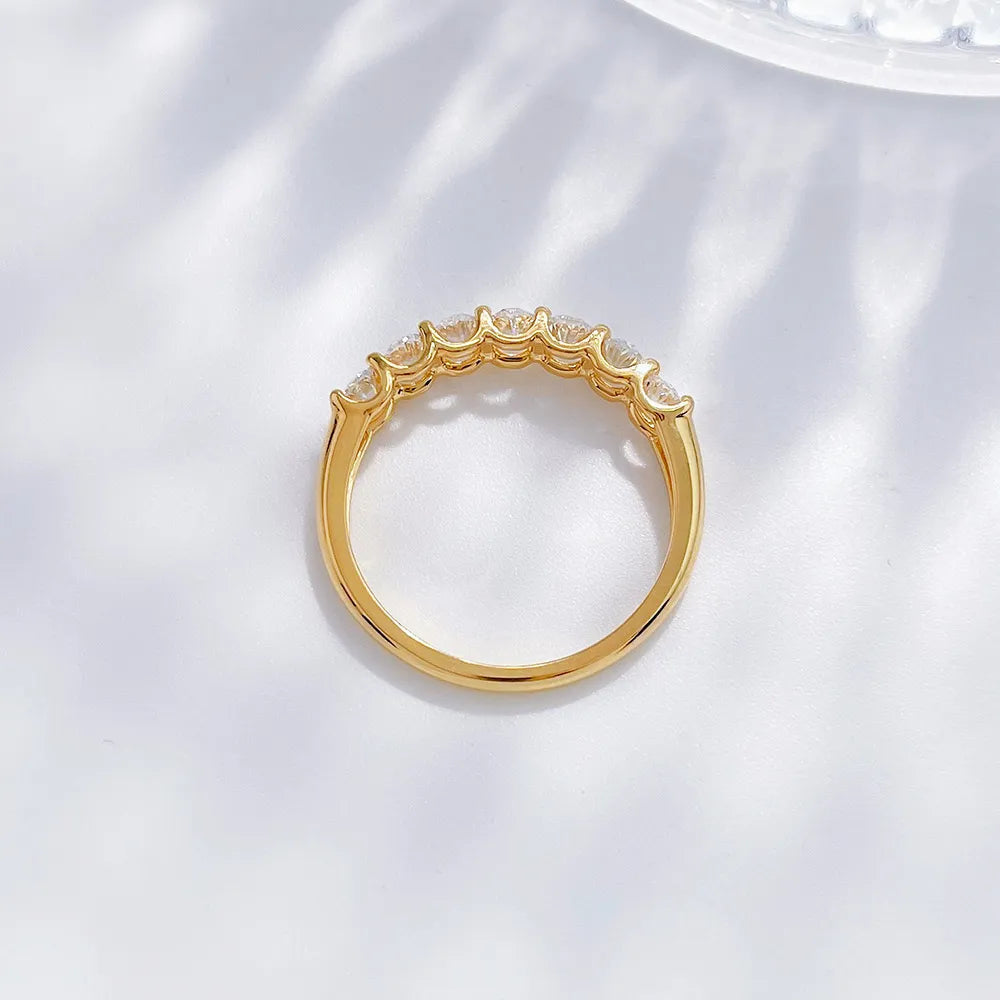1.06 ctw Classic Oval-Cut Lab-Grown Diamond Band in 18K Yellow Gold