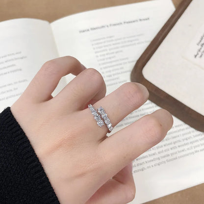 1.12 ctw Vintage Round-Cut Lab-Grown Diamond Band in PT950 Platinum