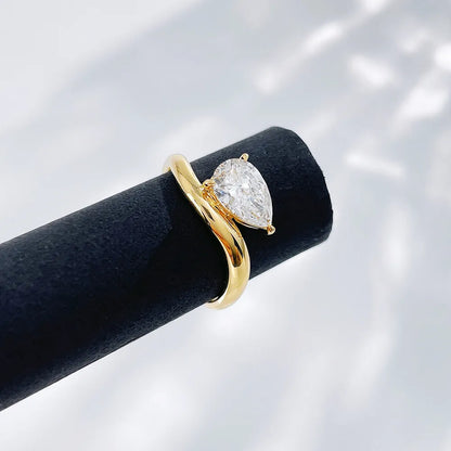 1.08 ct Vintage Pear-Cut Lab-Grown Diamond Ring in 18K Yellow Gold – APYFR0087-Y