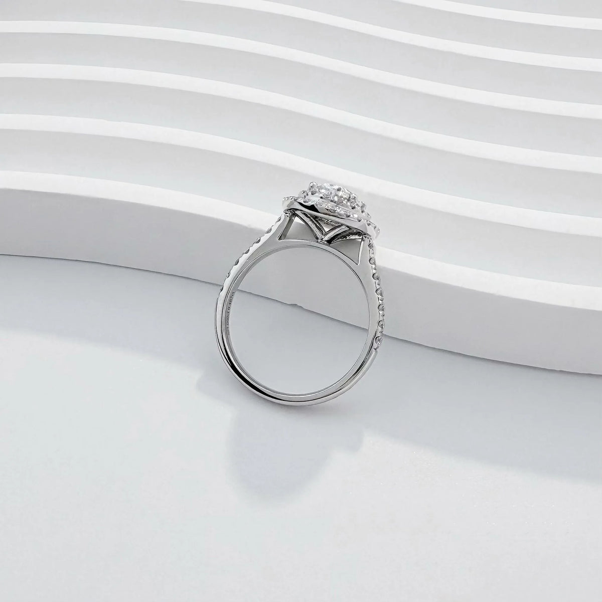 0.83 ct Statement Four-Prong Oval-Cut Lab-Grown Diamond Ring in PT950 Platinum – APYFR0090-PT