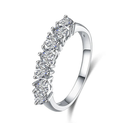 0.98 ctw Heart-Cut Lab-Grown Diamond Band in PT950 Platinum