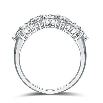 0.98 ctw Heart-Cut Lab-Grown Diamond Band in PT950 Platinum