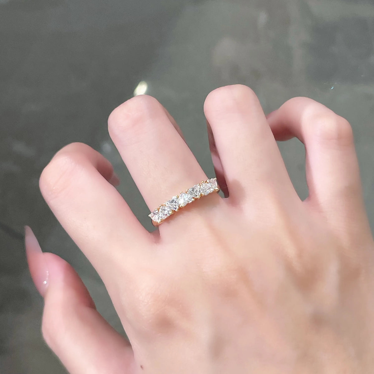 1.03 ctw Heart-Cut Lab-Grown Diamond Band in 18K Yellow Gold – APYFR0094-Y