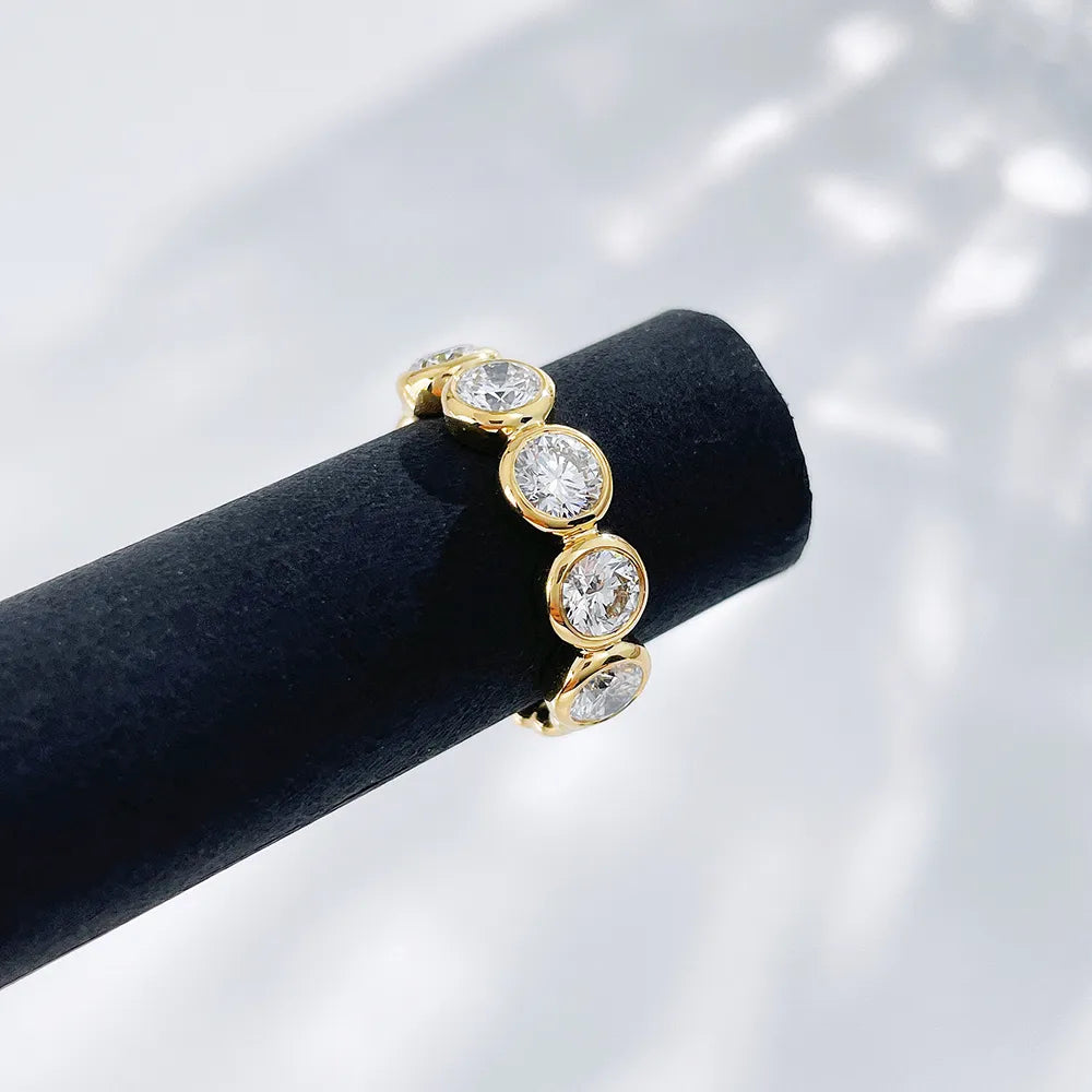 1.57 ctw Vintage Round-Cut Lab-Grown Diamond Band in 18K Yellow Gold