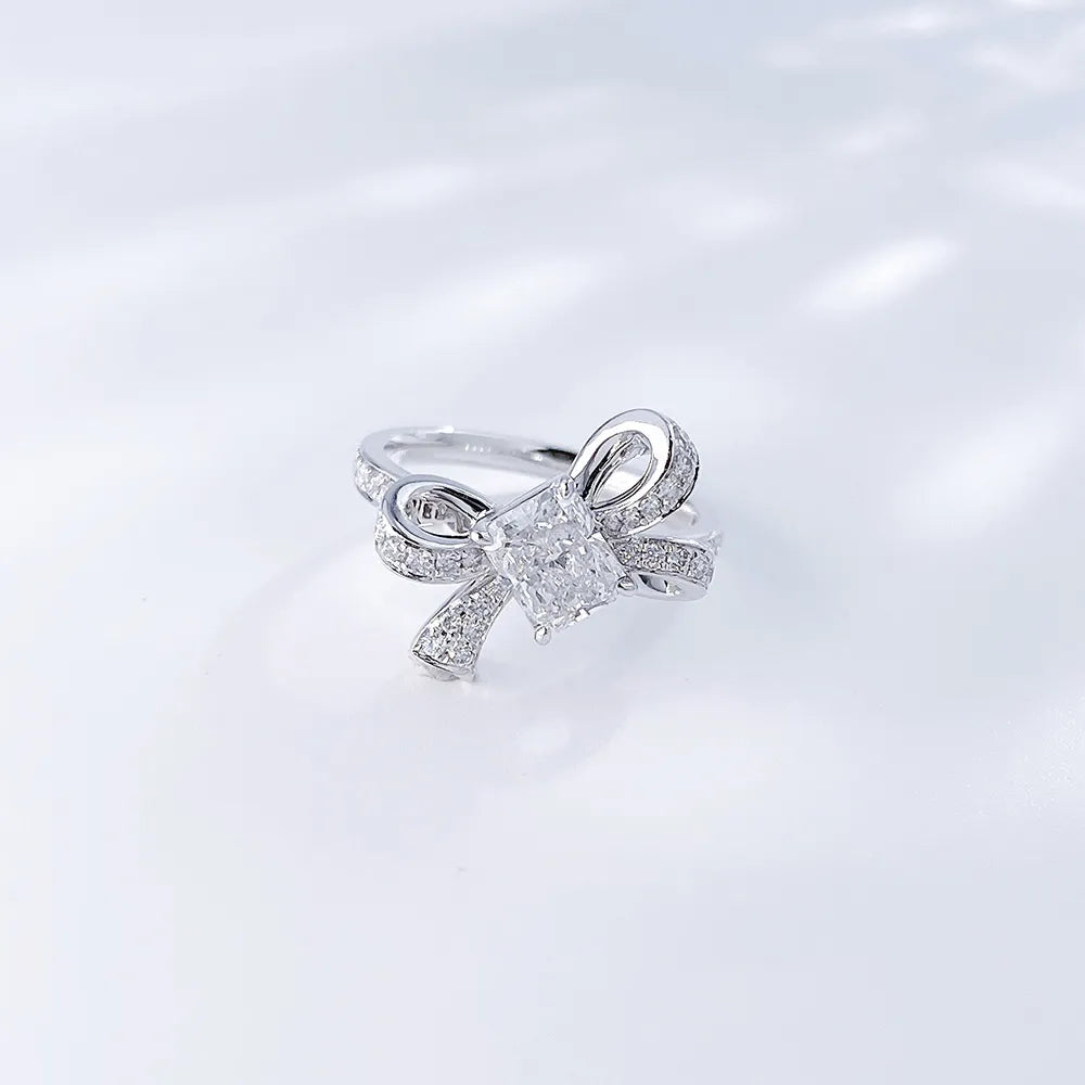 1.02 ct Four-Prong Round-Cut Lab-Grown Diamond Ring in PT950 Platinum – APYFR0100-PT