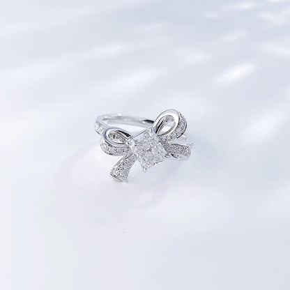 1.02 ct Four-Prong Round-Cut Lab-Grown Diamond Ring in PT950 Platinum – APYFR0100-PT