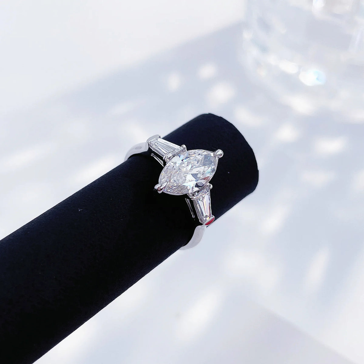 1.03 ct Butterfly Marquise-Cut Lab-Grown Diamond Ring in PT950 Platinum