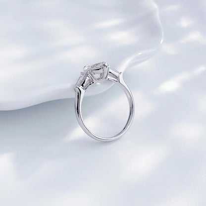 1.03 ct Butterfly Marquise-Cut Lab-Grown Diamond Ring in PT950 Platinum