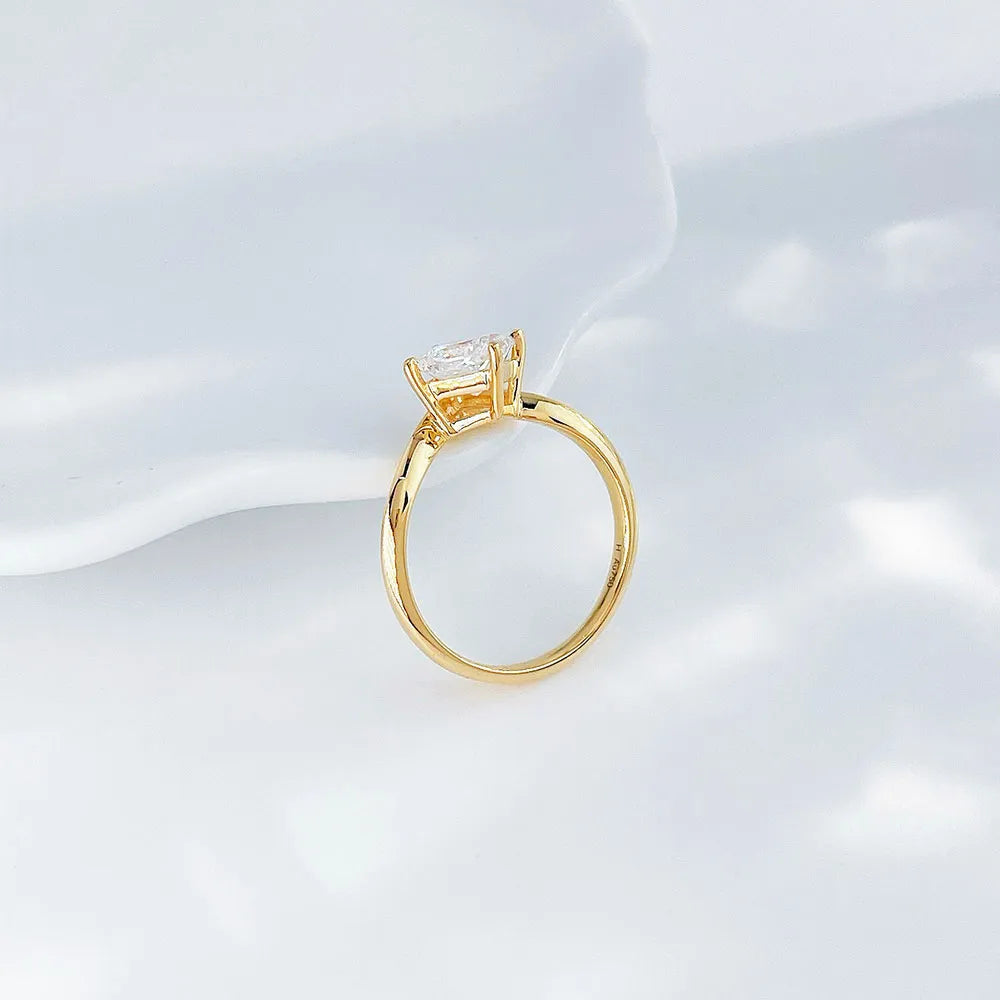 1.03 ct Geometric Four-Prong Princess-Cut Lab-Grown Diamond Ring in 18K Yellow Gold