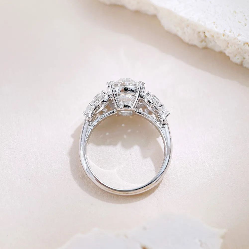 3.09 ct Bow Oval-Cut Lab-Grown Diamond Ring in 18K White Gold – APYFR0119-W