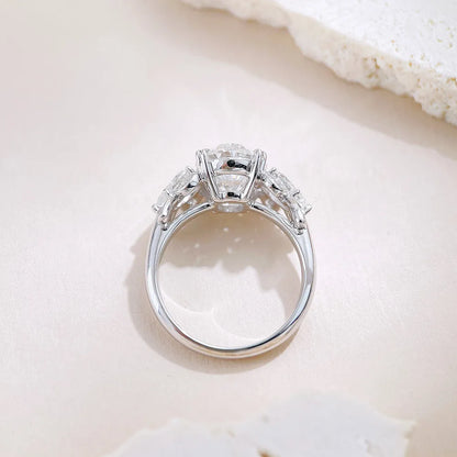 3.09 ct Bow Oval-Cut Lab-Grown Diamond Ring in 18K White Gold – APYFR0119-W